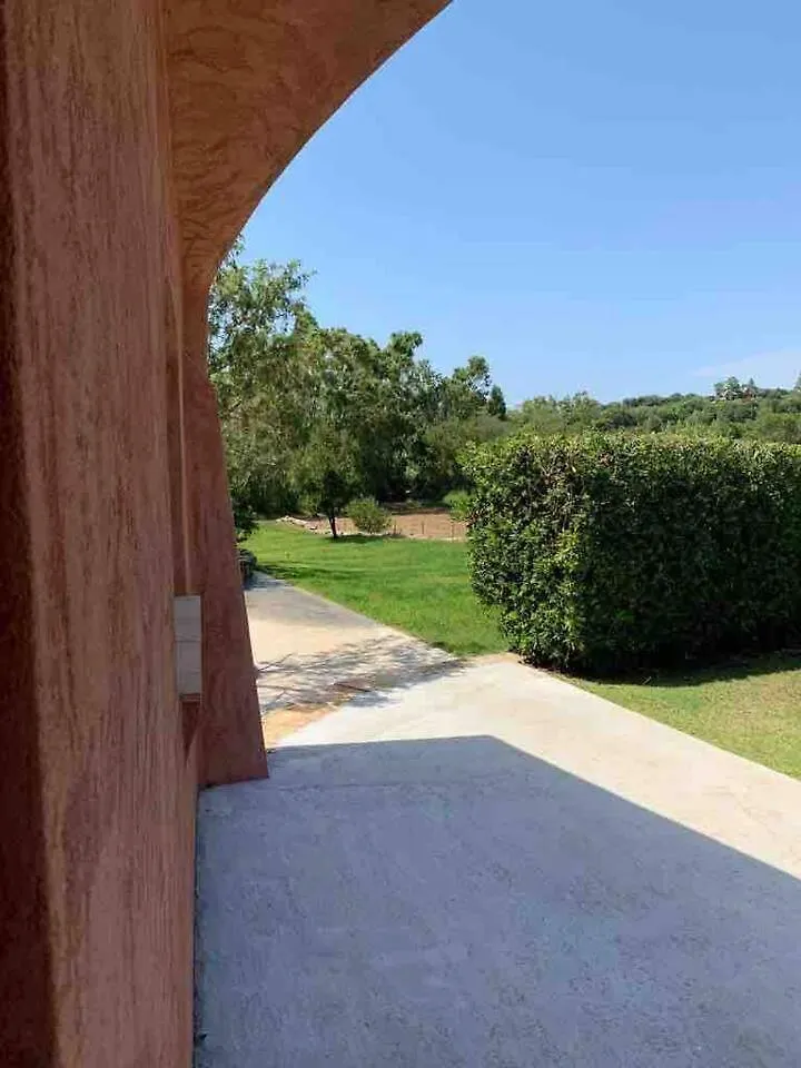 Villa Francesca, Quite And Nice Apartment San Pantaleo Italia